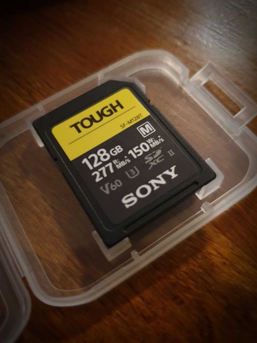 Карта памет Sony Tough SDXC, 128 GB, 277 Mbps, Class 10, UHS-II, V60,