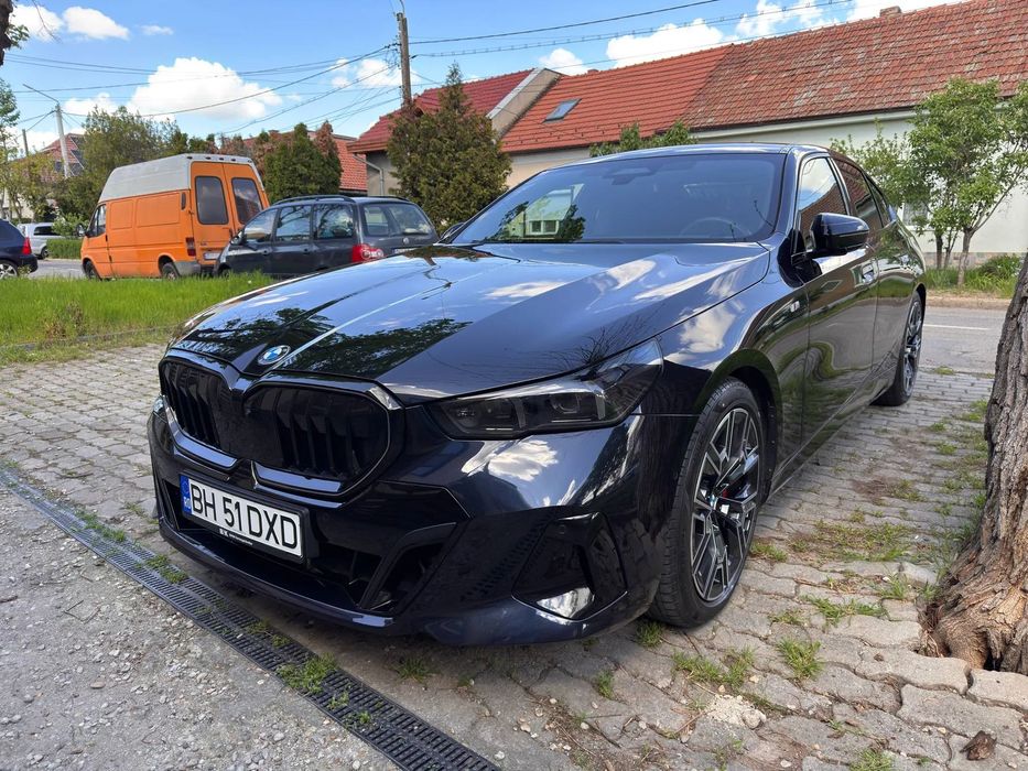 BMW Seria 5 M Sport Pro- Iconic - DriverAssist ParkingAssist Pro - TVA deductibil