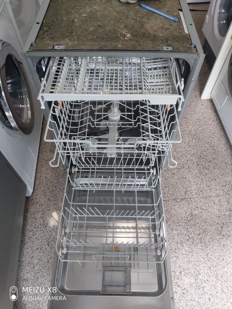 Съдомиялна Miele 45cм.за частично вграждане