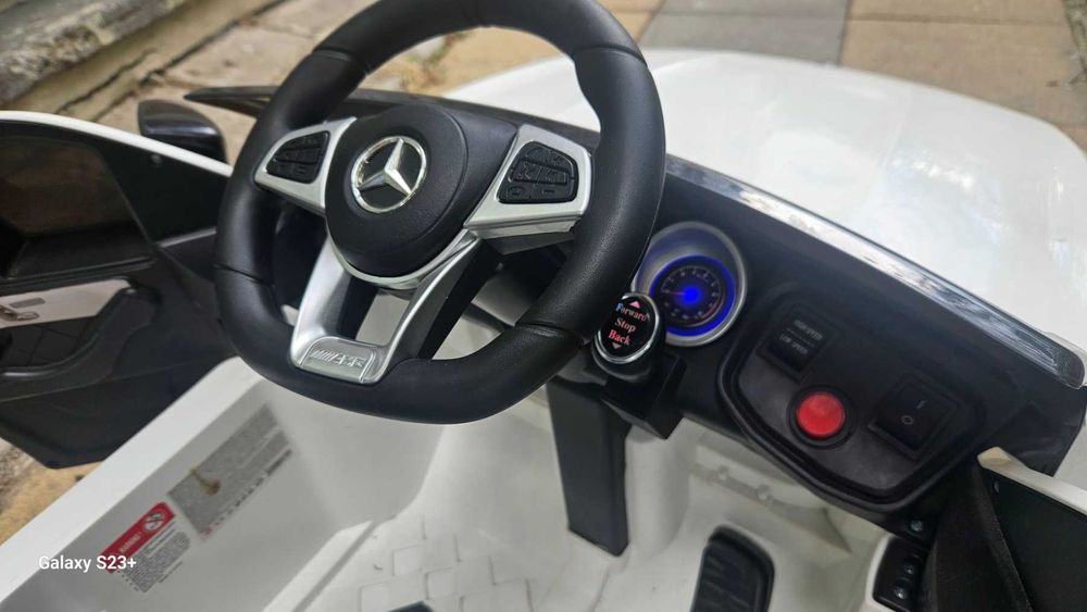 Акумулаторен джип