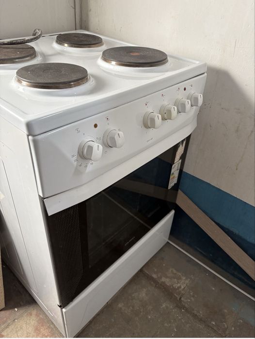 Электрическая плита