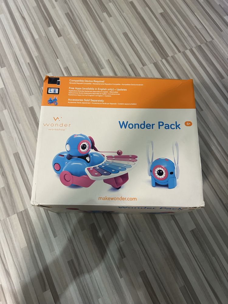 Wonder Pack – комплект образователни роботи Dash & Dot + аксесоари