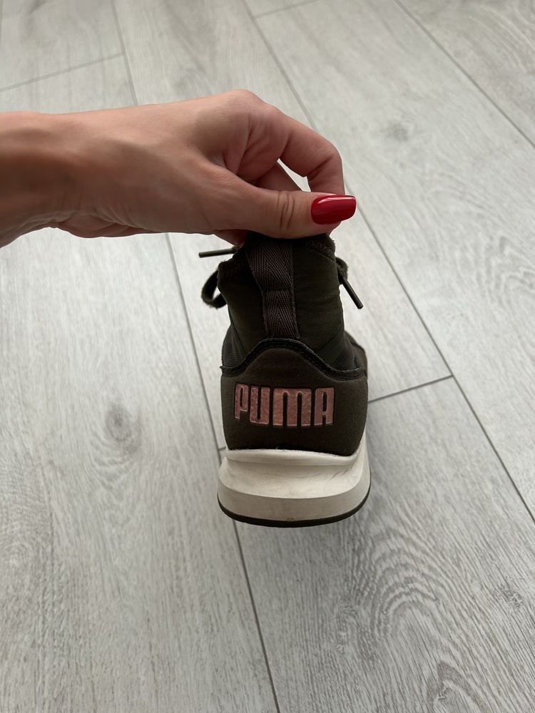 Adidasi Puma ignite x Selena Gomez