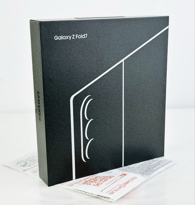 НОВ! Samsung Galaxy Z Fold 7 5G 256GB 12RAM Jet Black 2г. Гаранция!