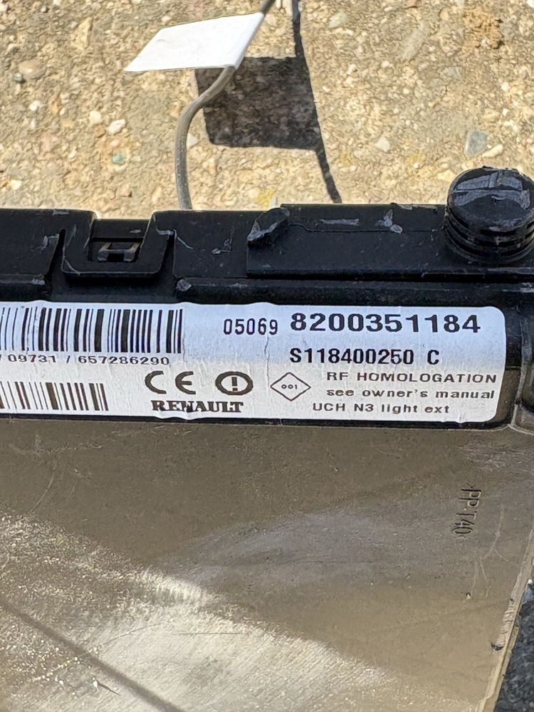 Renault Scenic 1.9dci 120кс 2006 година BCM Комфорт модул
