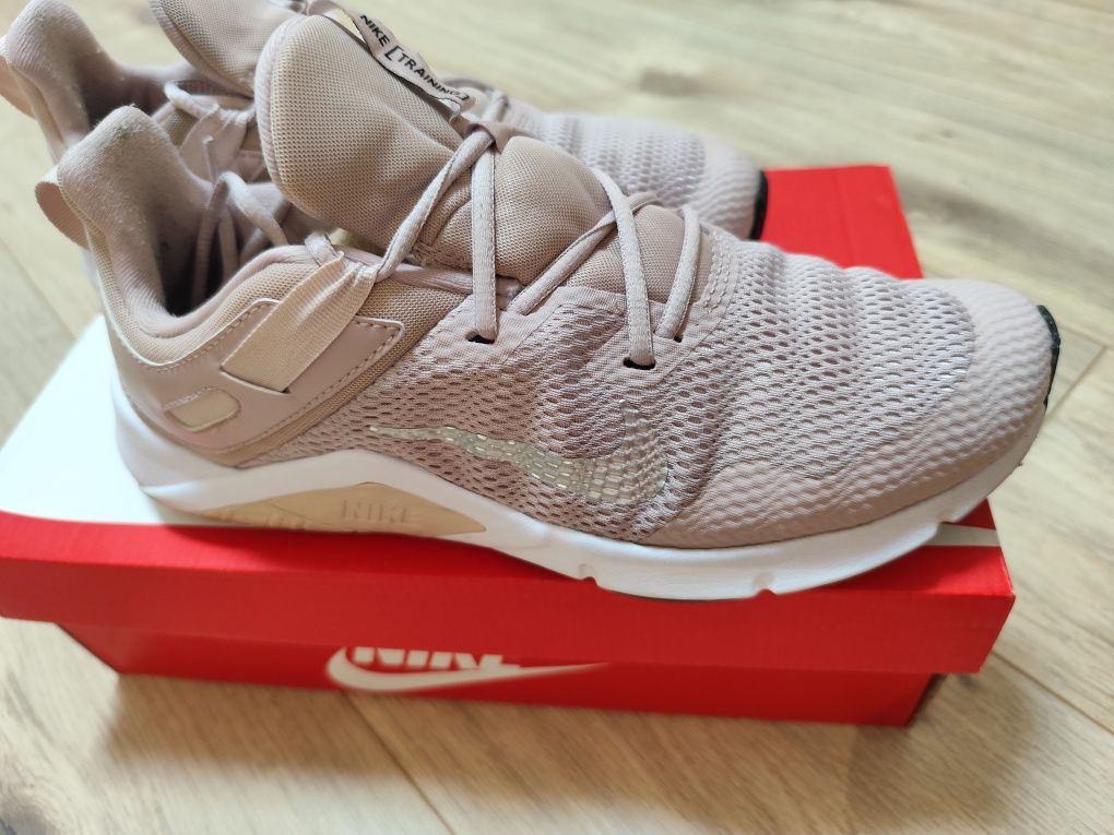 Оригинални маратонки nike