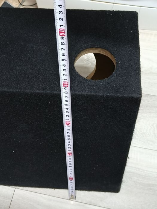 Incinta difuzor  30 cm subwoofer 130litri și  110l
