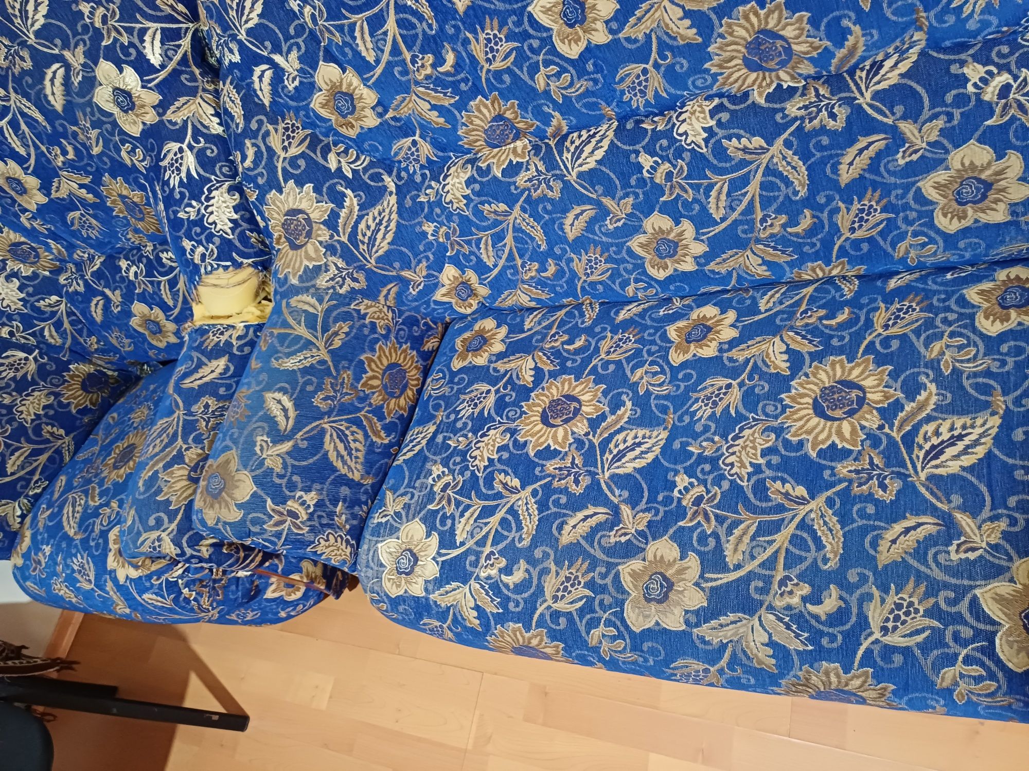 продам тахты, кресла