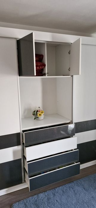 Vând dresing dormitor 270x230x60