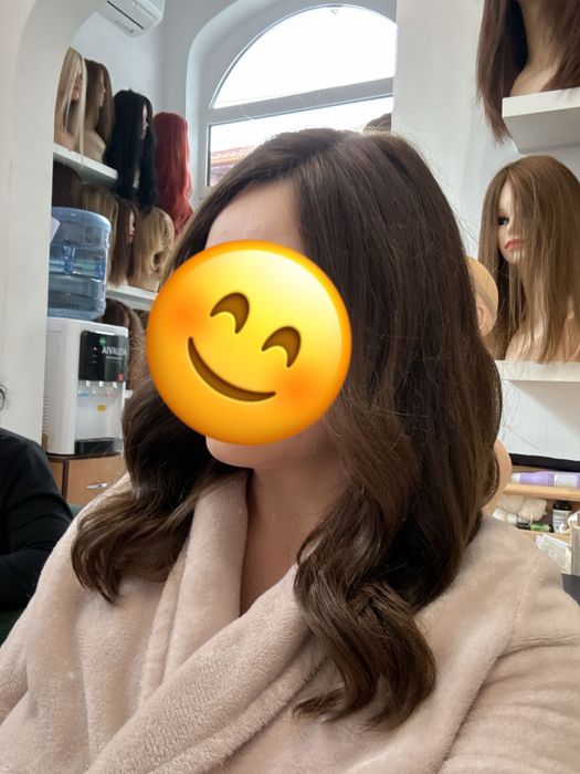 Vand peruca noua, par natural, lucrata manual