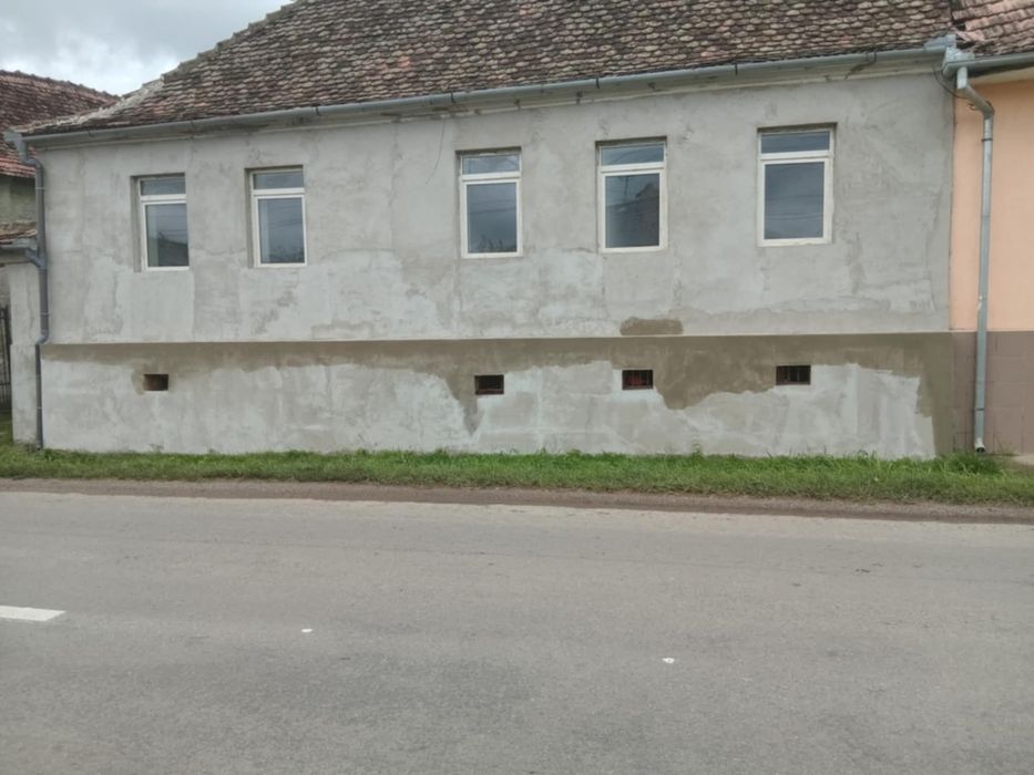 Vând casa în cincu