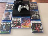 PS4 Slim 500 Gb + 8 игри + 2 джойстика