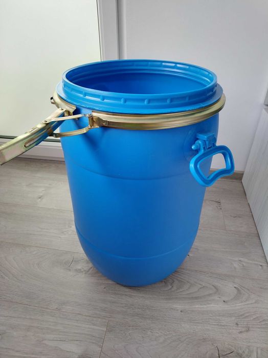 Butoi plastic cu capac