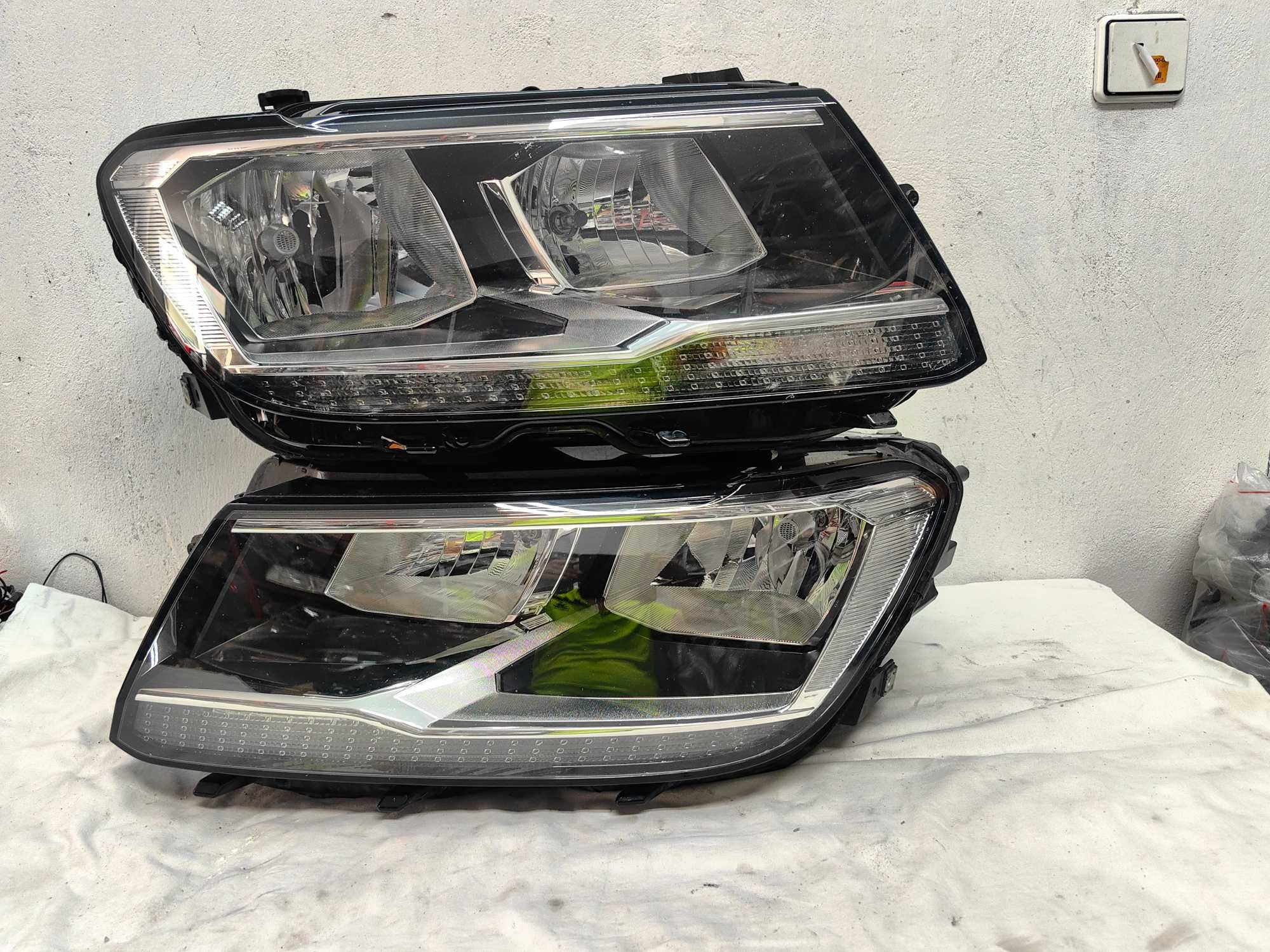 Оригинални  фарове  Vw Tiguan