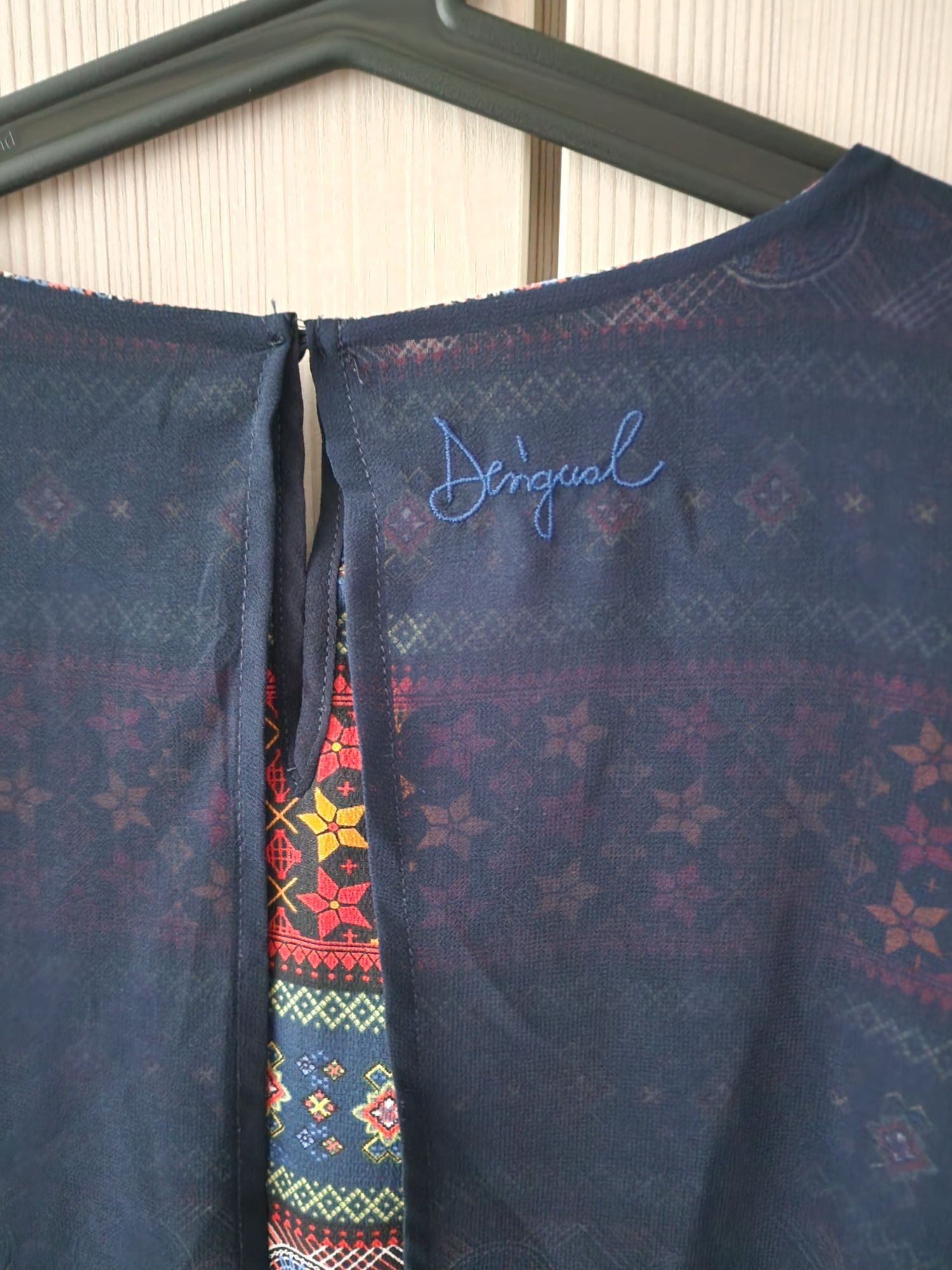 Desigual страхотен топ