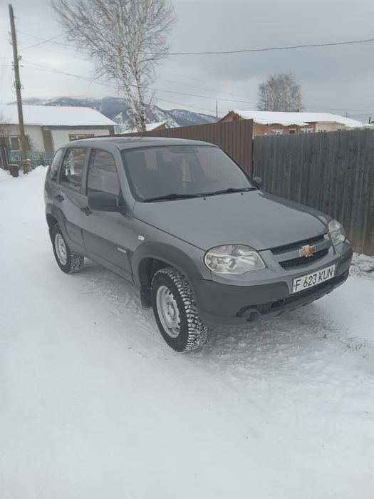 Продам машину Нива Chevrolet