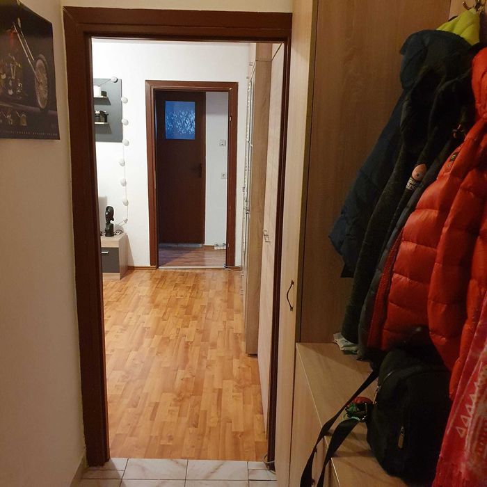 Apartament 2 camere semidecomandat 1/4 Craiovita Noua