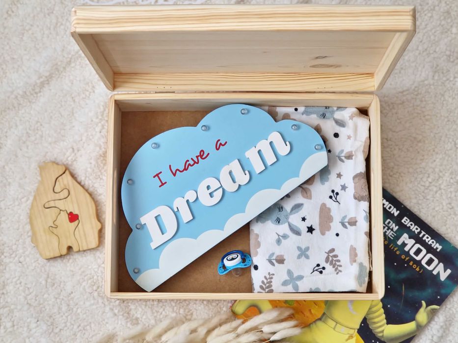 Cutie din lemn Astronaut, cadou botez, bebe, naștere, aniversare