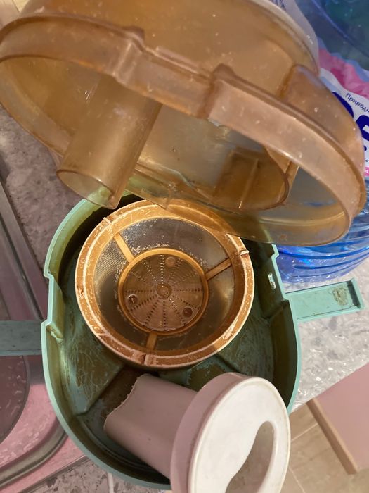 Сокоизтисквачка Делонги