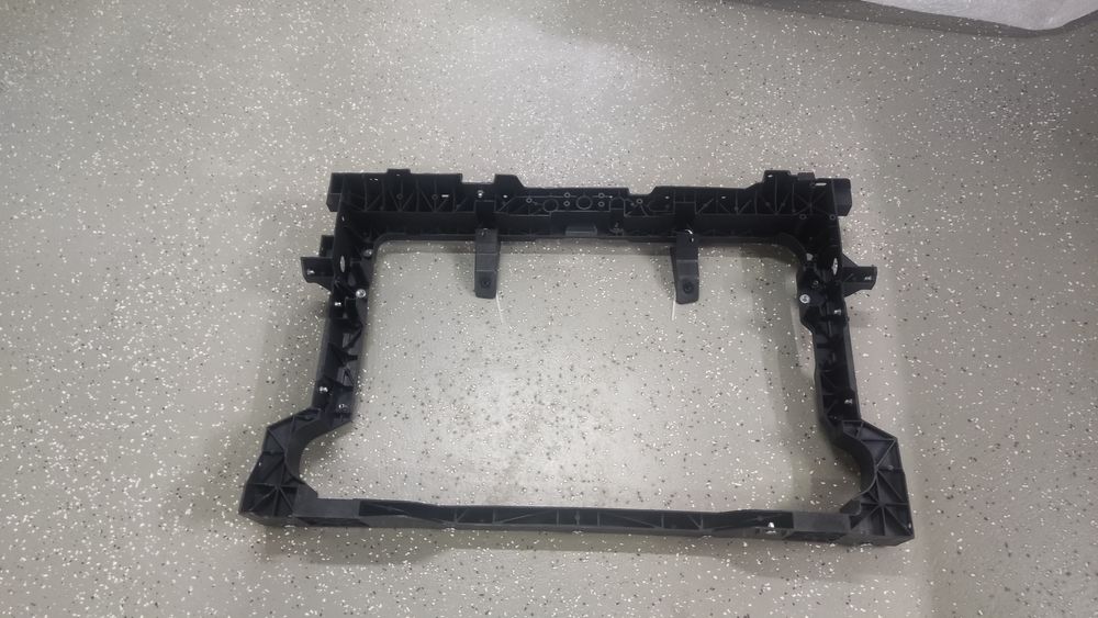 Телевизор. Geely Coolray.