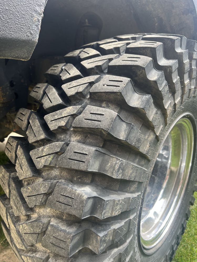 Maxxis Trepador 35x12.5 15