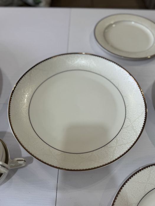 Чайно-столовый сервиз на 12 персон 109 предметов