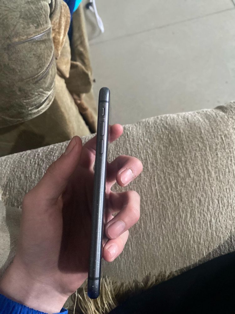iphone 11 ,64