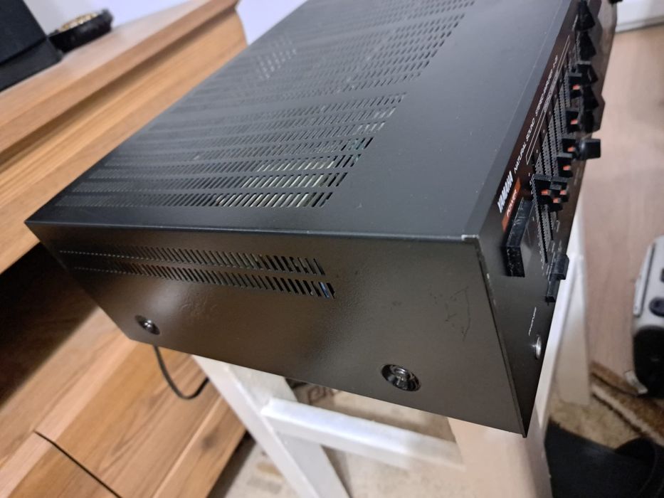 Amplificator Yamaha