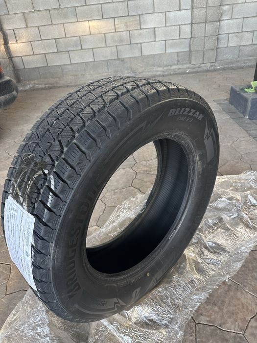 Шины Bridgestone 275/60/R20