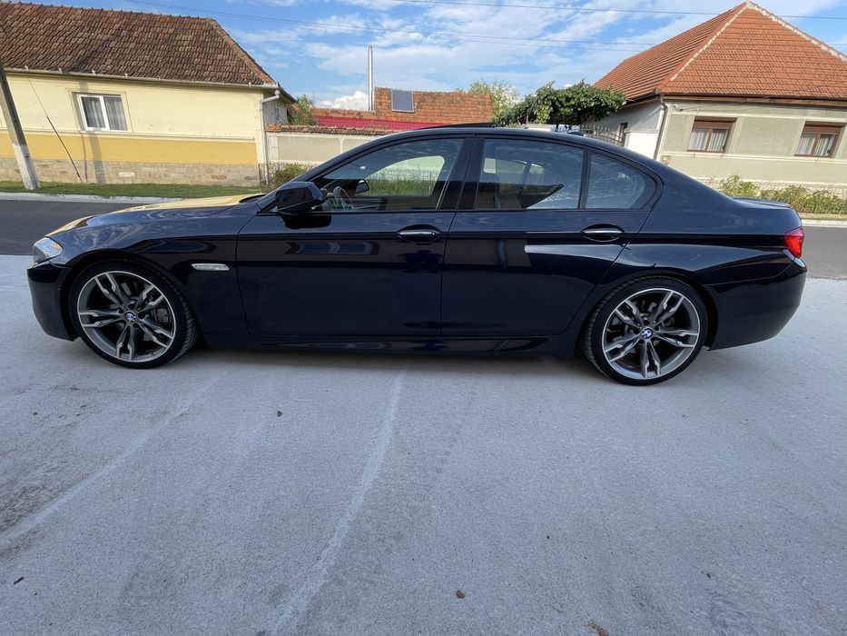 Bmw F10 M550D x drive 381cp m pachet 4 butoane