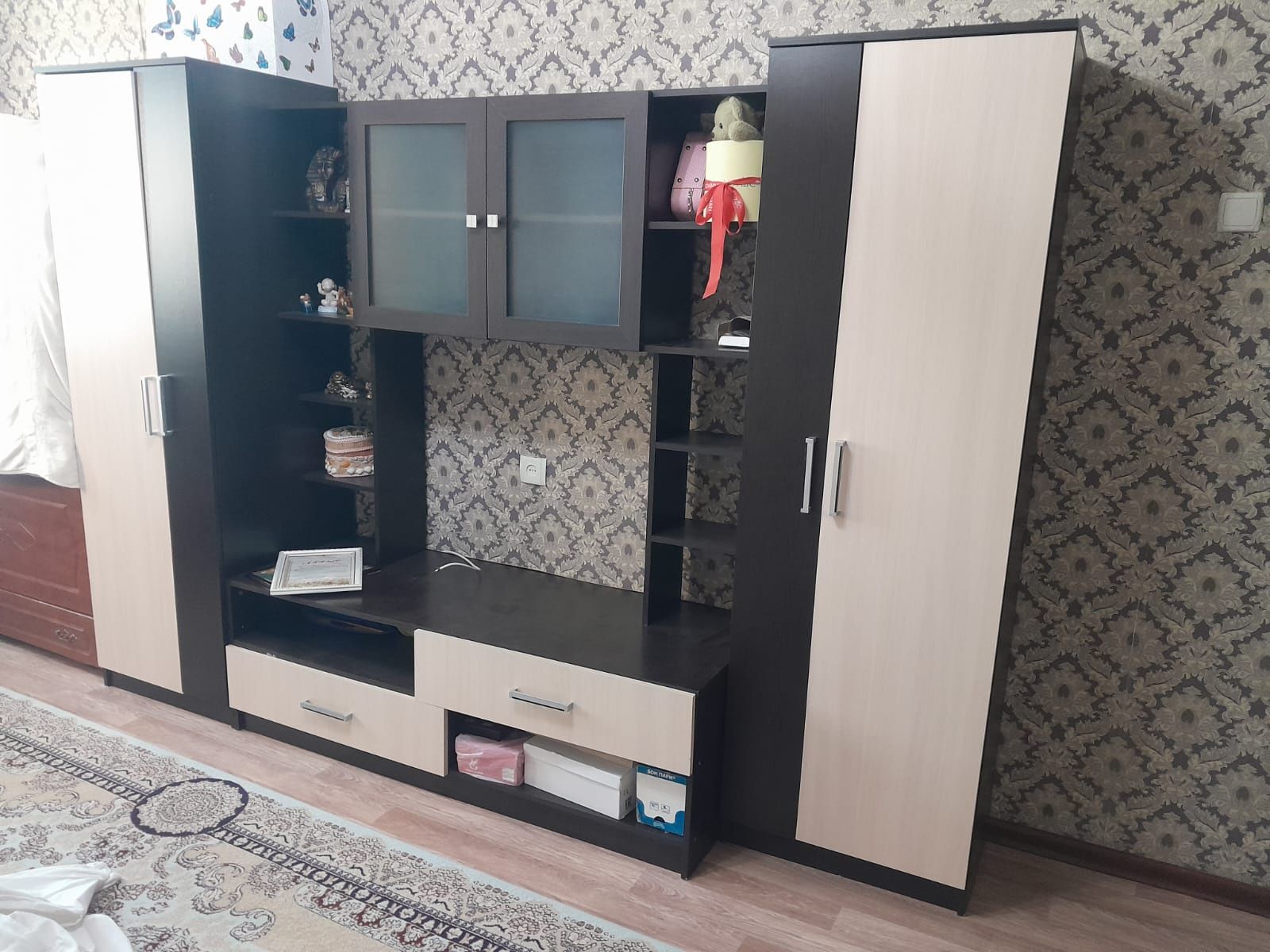 Продается шкаф для зала