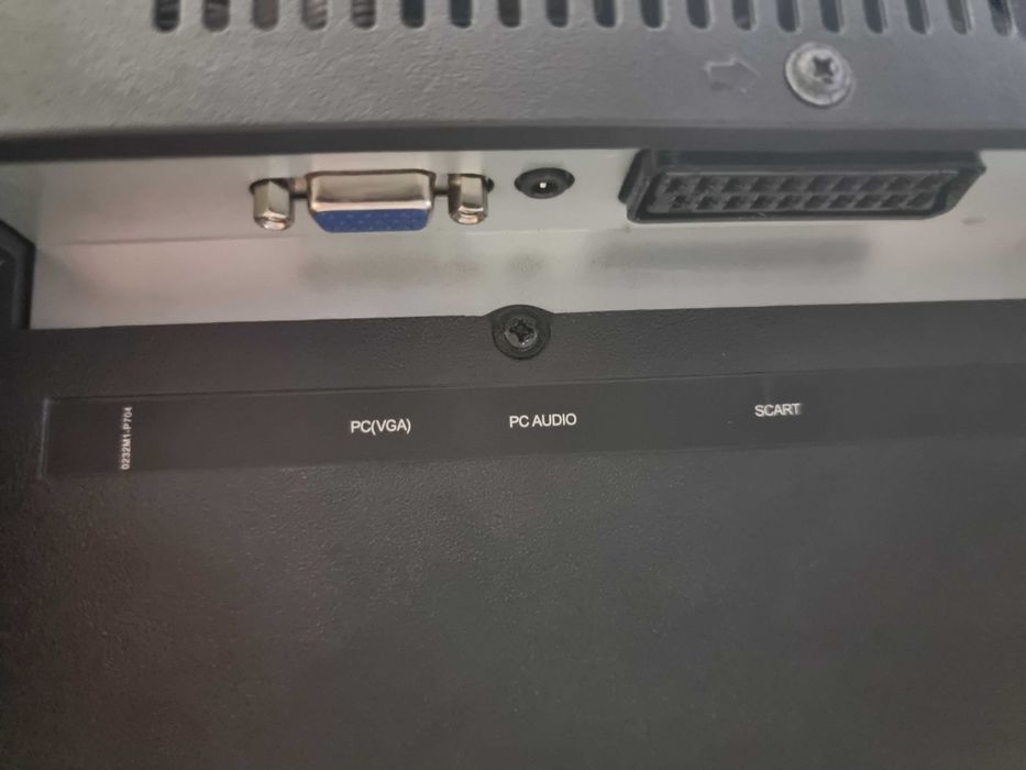 Телевизор 32 инча Crown