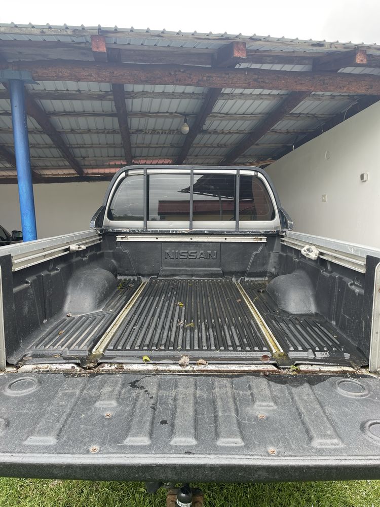 Nissan navara de vanzare