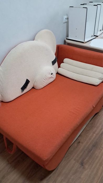 Диван-кровать детский отдам даром в хорошом состояний