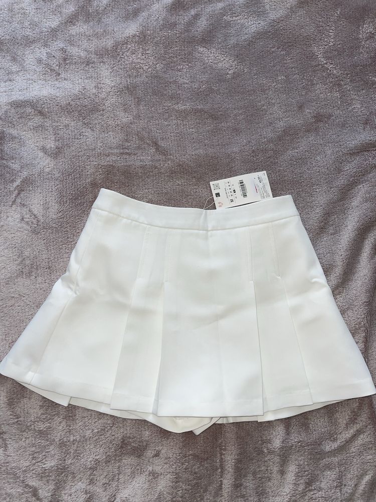 Чисто нова пола ZARA