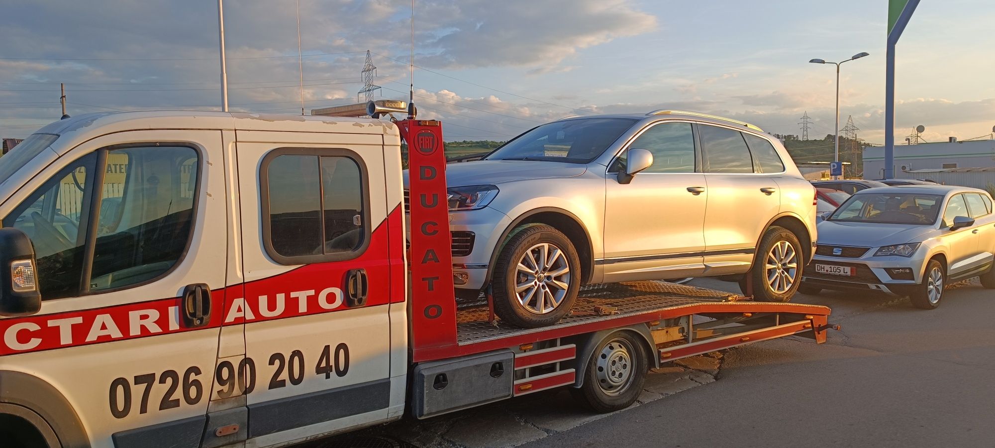 Tractari auto,platforma auto,autoutilitare utilaje agricole