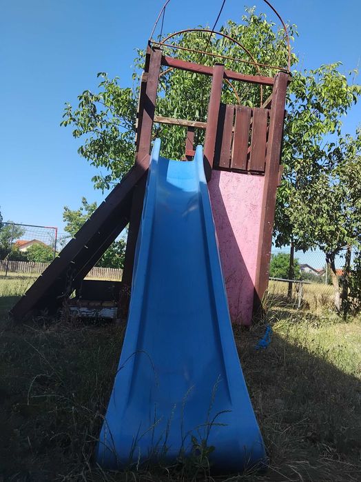 Loc de joaca copii din  lemn, cu tobogan 3m + trambulina 2m cadou