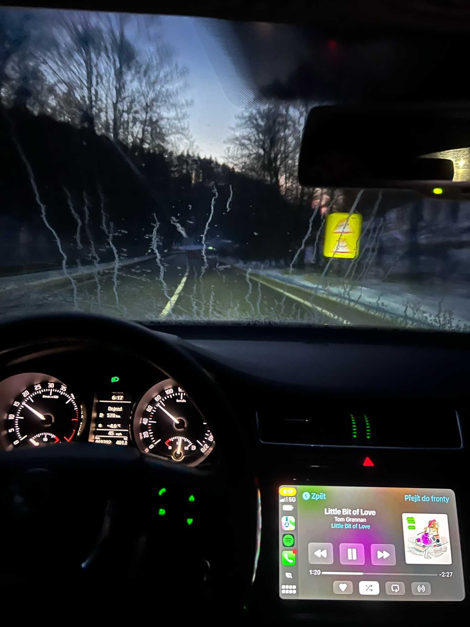 Navigatie Android Skoda Superb 2 1-8GB RAM - QLed CarPlay DSP 4G