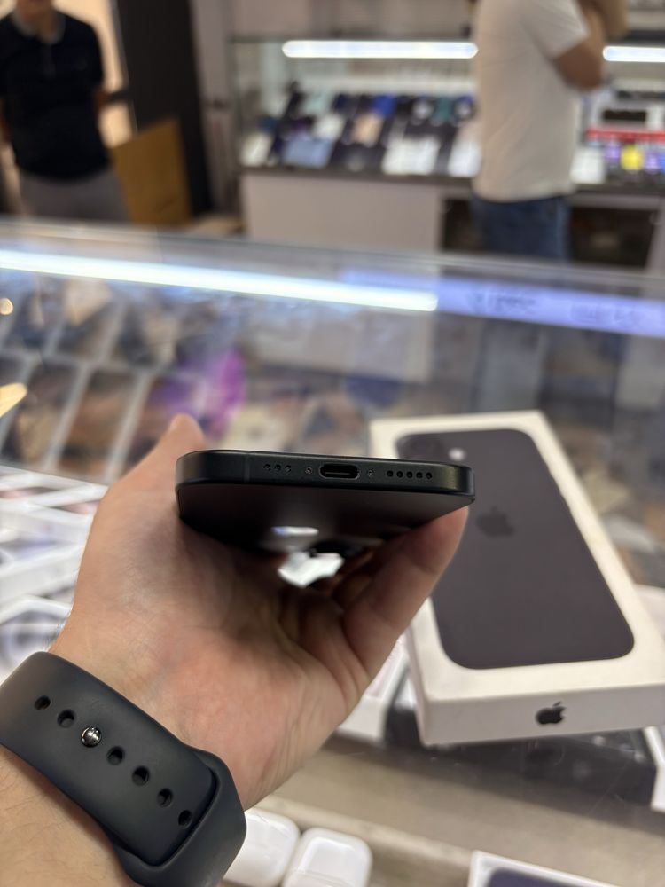 iPhone 16  128 gb yengide