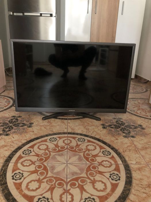 Телевизор / Hitachi / Суб-Буфер / Logitech