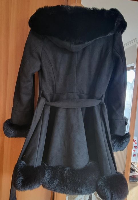 Haină de catifea cu blăniță