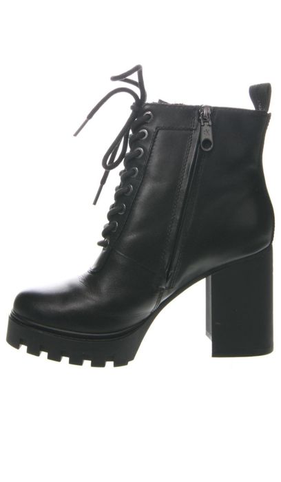 Нови дамски боти ест.кожа Calvin Klein, ном.38