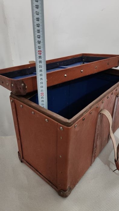 Чанта кутия куфар ретро стара кожа