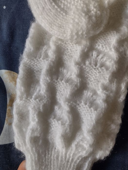 Costum tricotat bebeluși