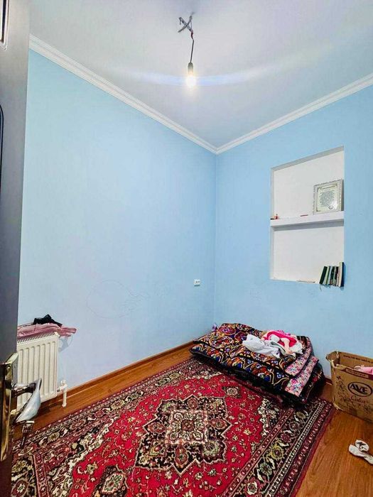 Buxoroda kvartira sotiladi 3 xonali 85m2 3-qavat.