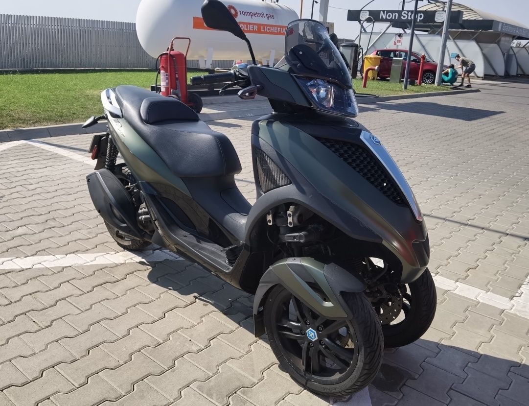 Piaggio Mp3 300cc 2019 se conduce cu B