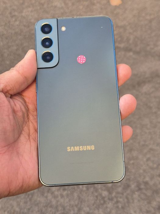 Samsung S 22 plus  5G