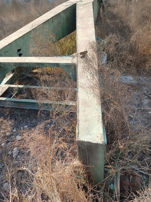 Yer tekizlash uskunasi xolati eski ketmonini olingan qolgan j