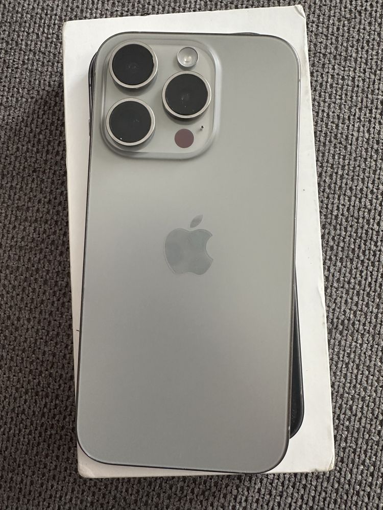 Apple Iphone 15 pro 256gb