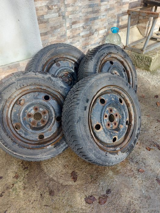 Гуми с джанти 4 броя